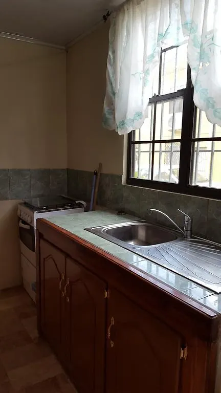 Sunflower Apartments Couva Trinidad ve Tobago